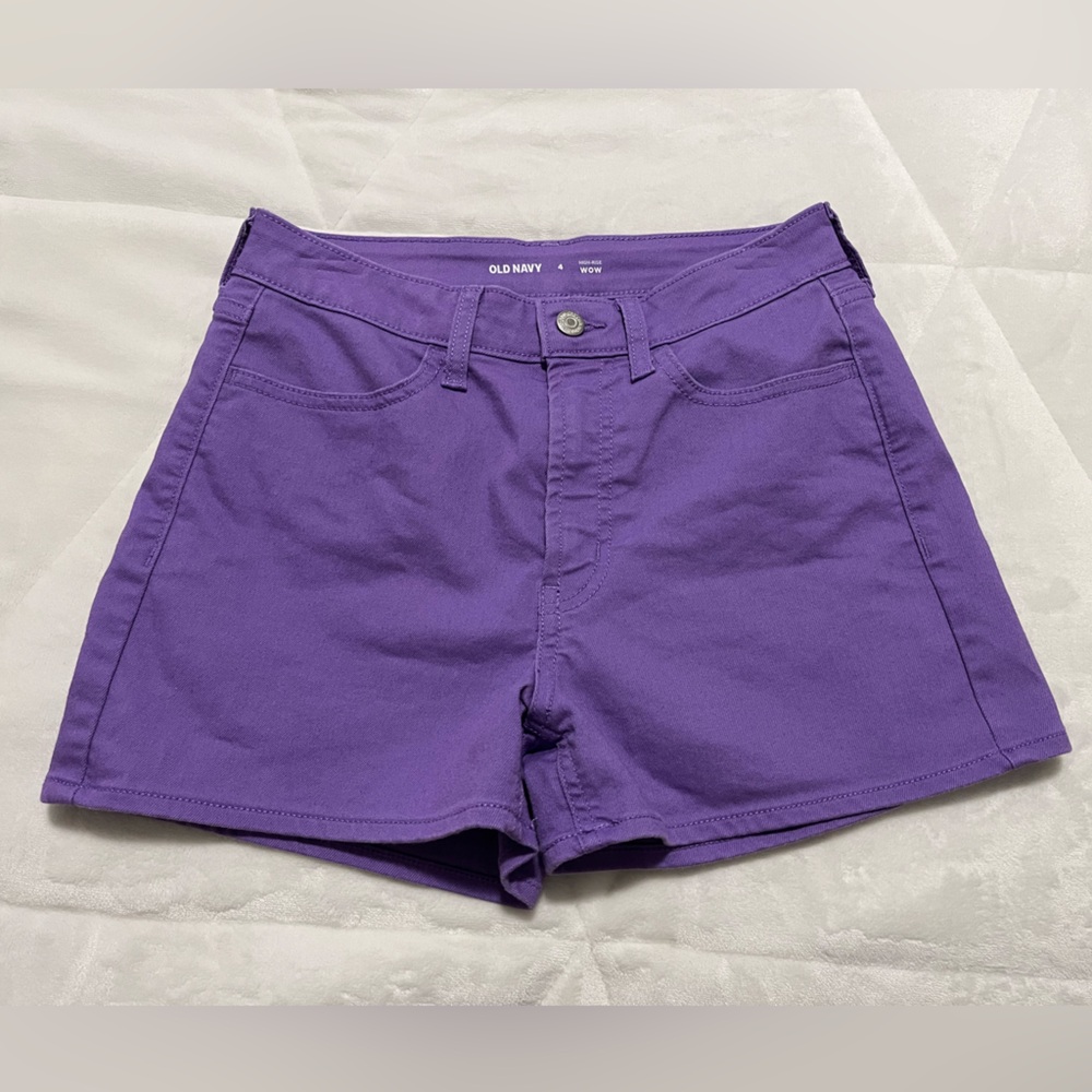 Old Navy shorts